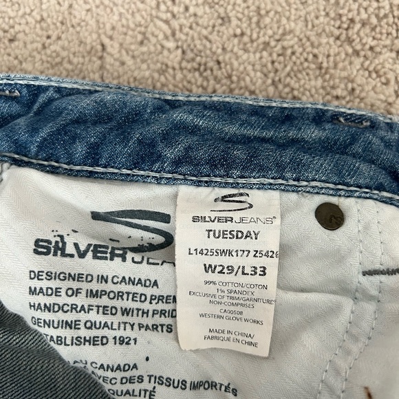 Silver Jeans - Picture 2 of 4